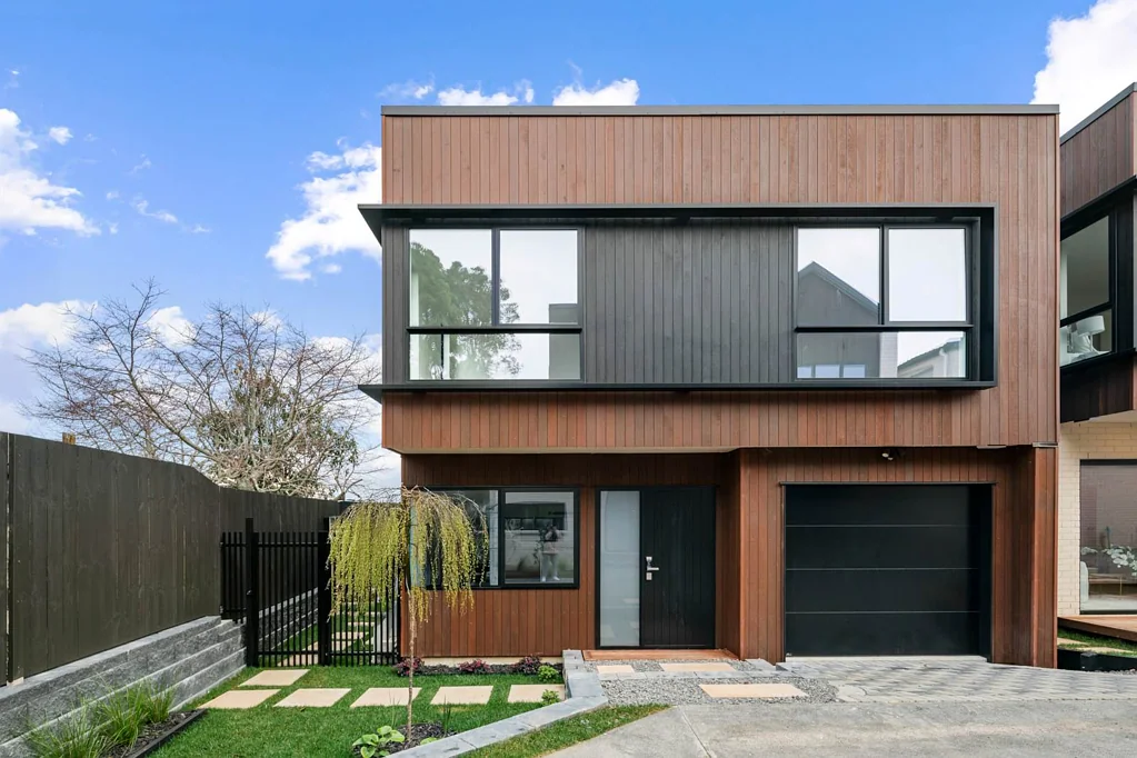 Sunnyhills 4 Bedroom Brand-New Freehold Home – Quality and Location!