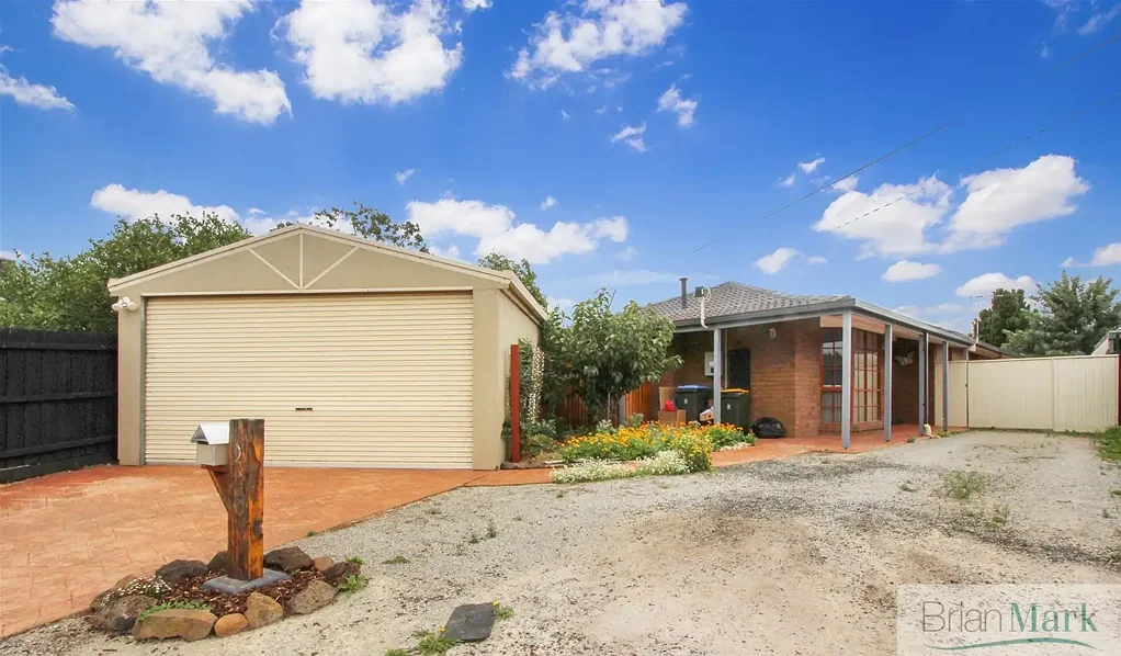 2 Bexley Close, Werribee, VIC 3030