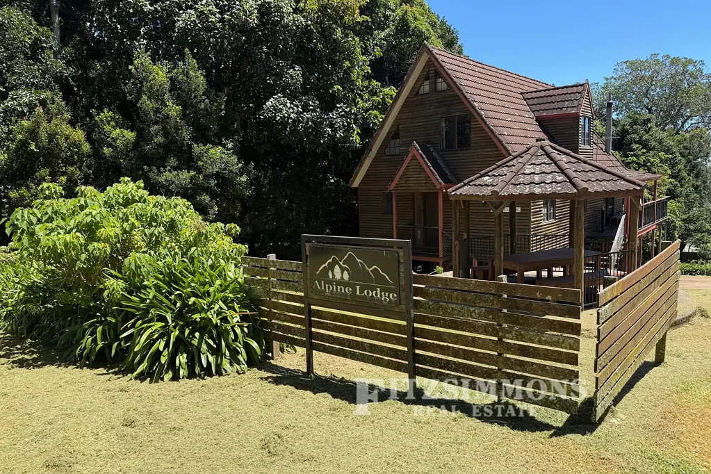 Bunya Mountains 4房  "ALPINE LODGE" - ON TOP OF THE BUNYA MOUNTAINS!