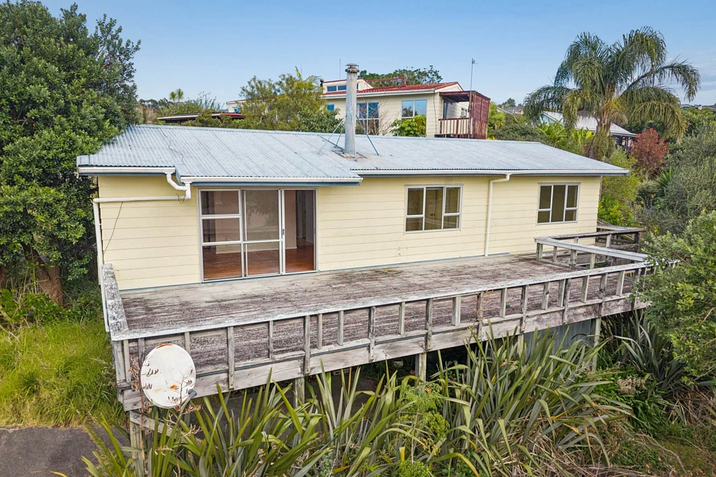 Hatfields Beach 3ਬੈੱਡਰੂਮ Calling All DIY Lovers & Renovation Enthusiasts!