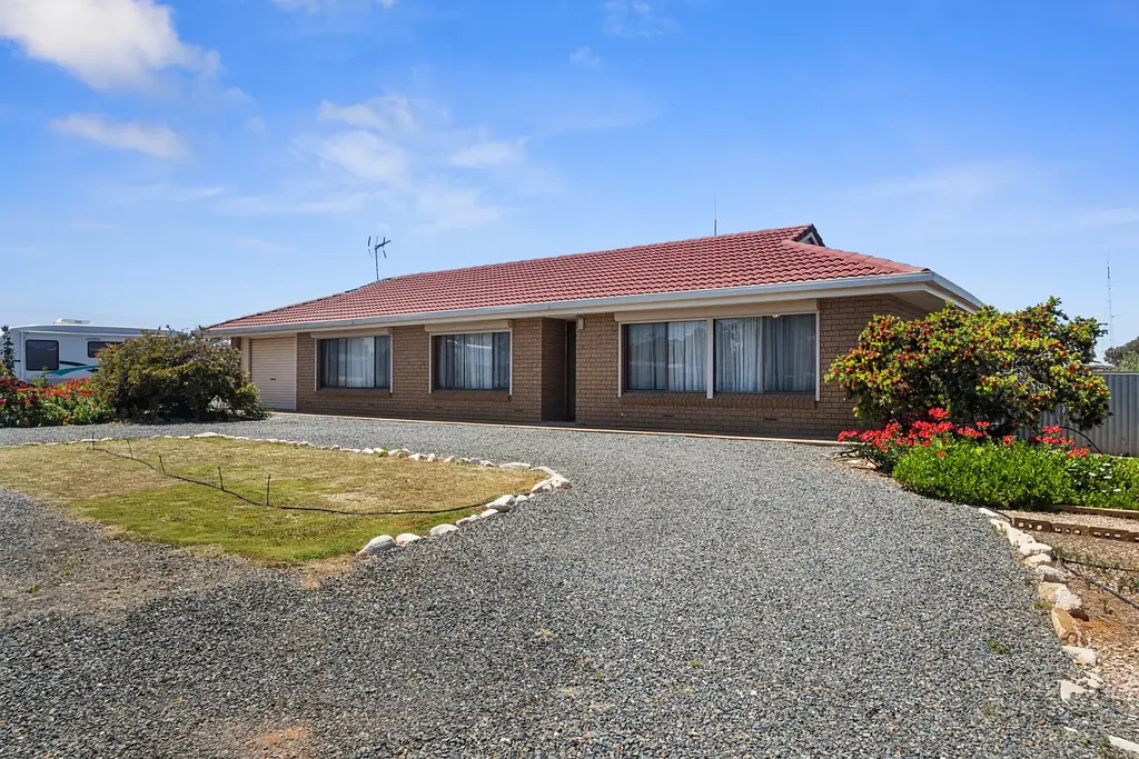 11 Cronin Street, Jamestown, SA 5491