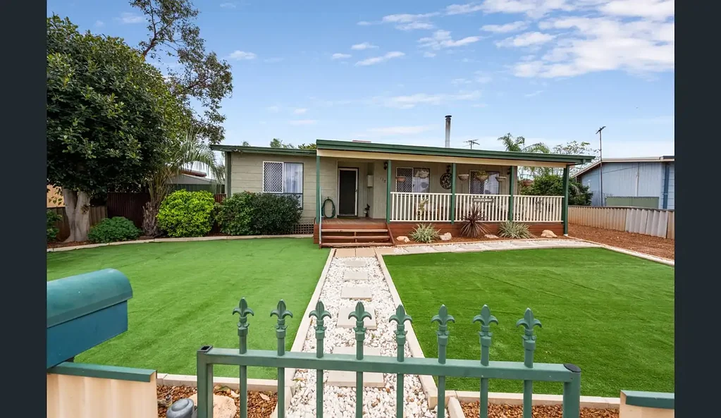 Coolgardie 3બેડરૂમ FOR SALE – 112 Sylvester Street, Coolgardie Comfortable Family Home with Excellent Investment Appeal