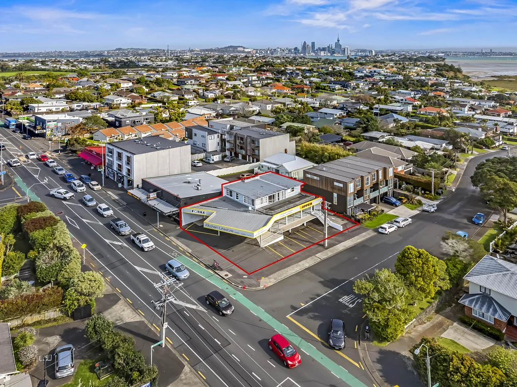 Devonport Devonport live-work with development upside