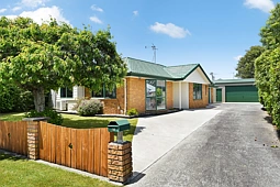 80 Radiata Street, Fairview Downs