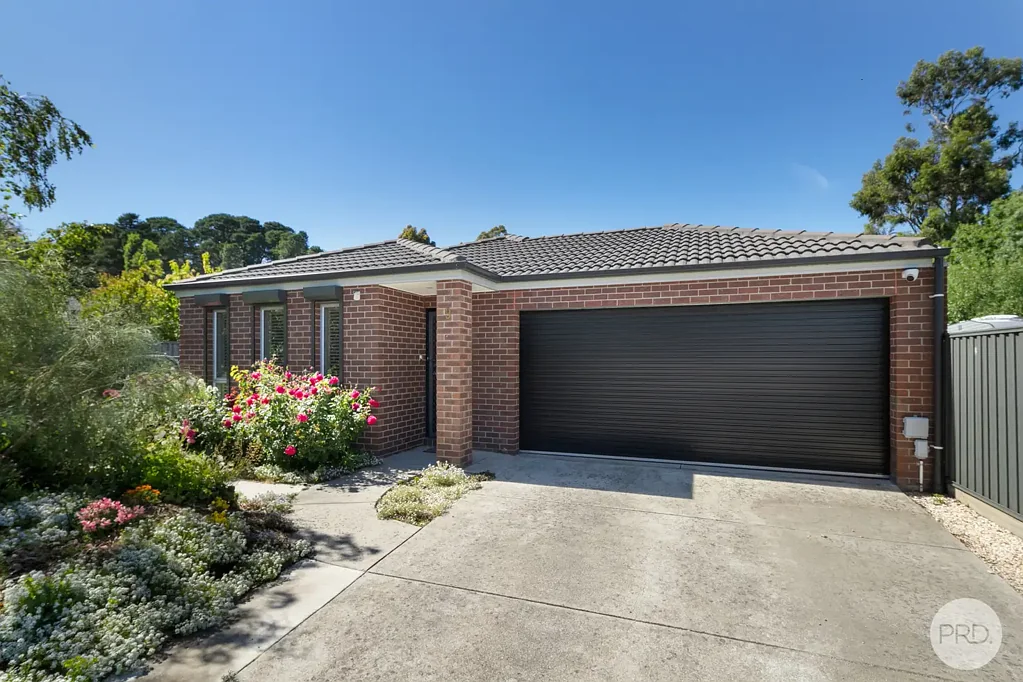 9 Castlemaine Road, Creswick, VIC 3363