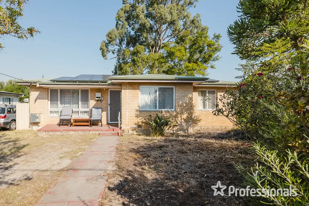 9 Araluen Street, Morley, WA 6062