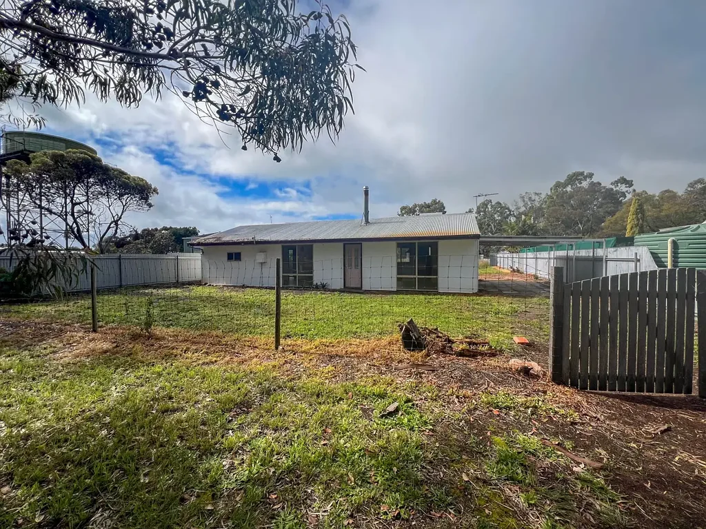 Gibson 1Moenga Fix Me Up! Affordable Lifestyle Property Near Esperance