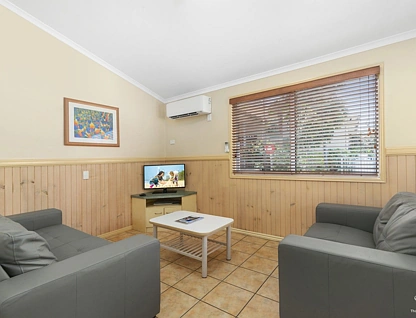 ID:21067847/71 Hinde Street, Ashmore, Gold Coast, 2 ਕਮਰੇ, 1 ਬਾਥਰੂਮ, Unspecified