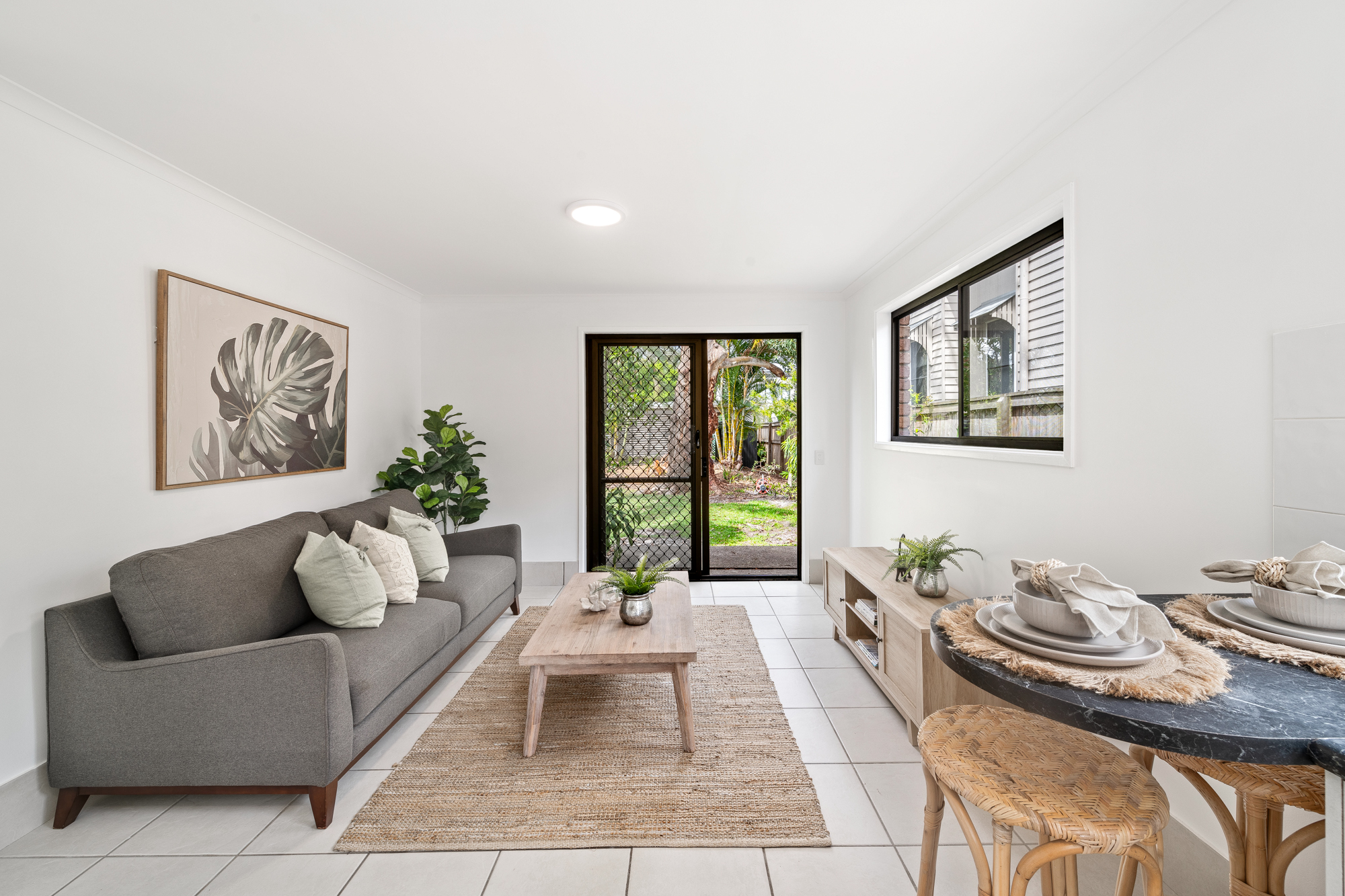 UNIT 1 22 NANNYGAI ST, NOOSAVILLE QLD 4566, 0 rūma, 0 rūma horoi, Unit