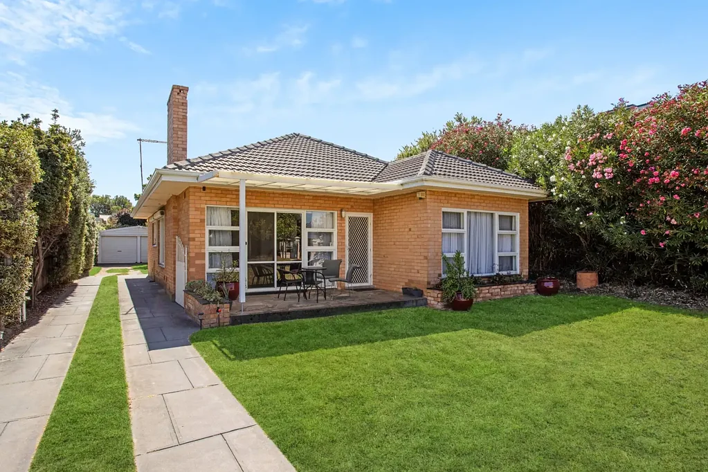 14 Smith Avenue, Hove, SA 5048