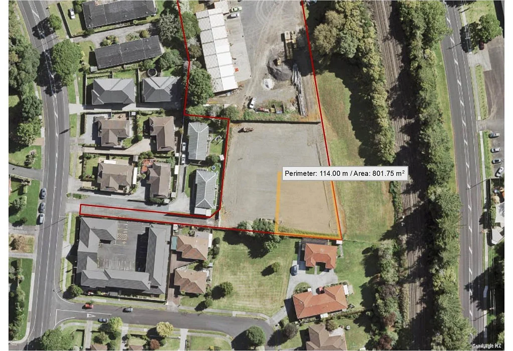 Pukekohe 800M² YARD