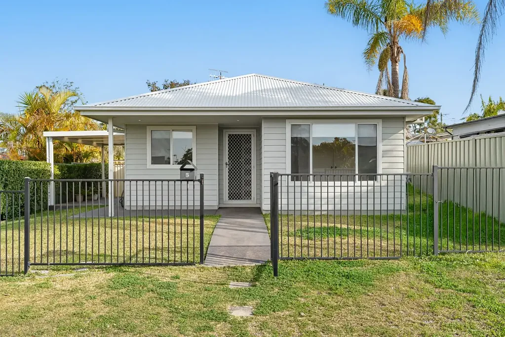 Charming and Convenient Two Bedroom Granny Flat