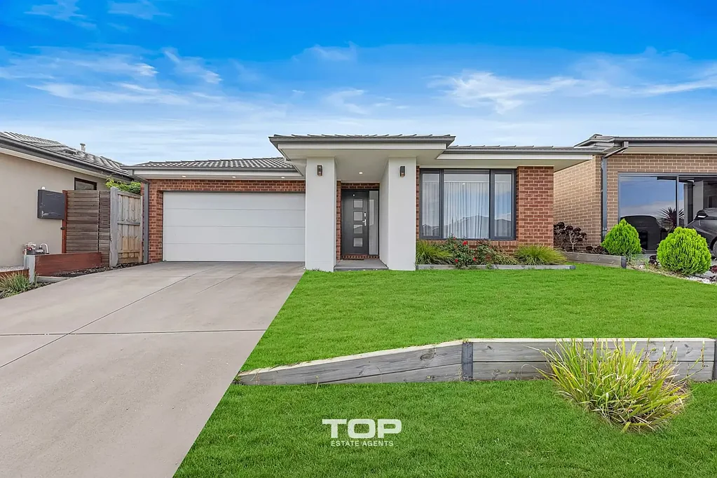 Clyde North 4房  Stylish Family Living with Modern Comforts and Quality Finishes