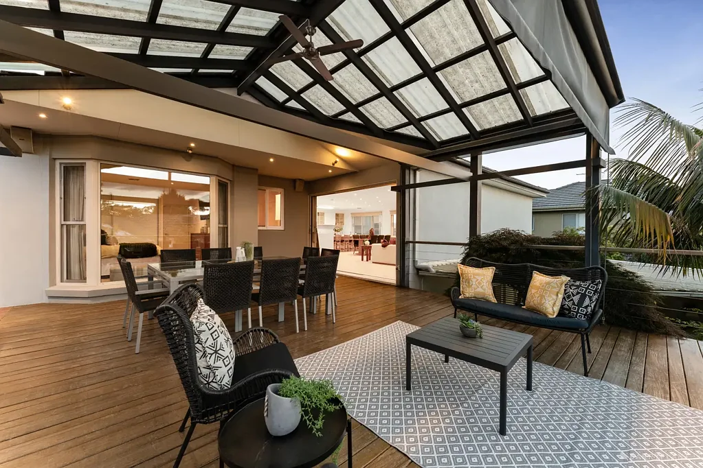 Doncaster 5 Slaapkamer Family living on a very grand scale.