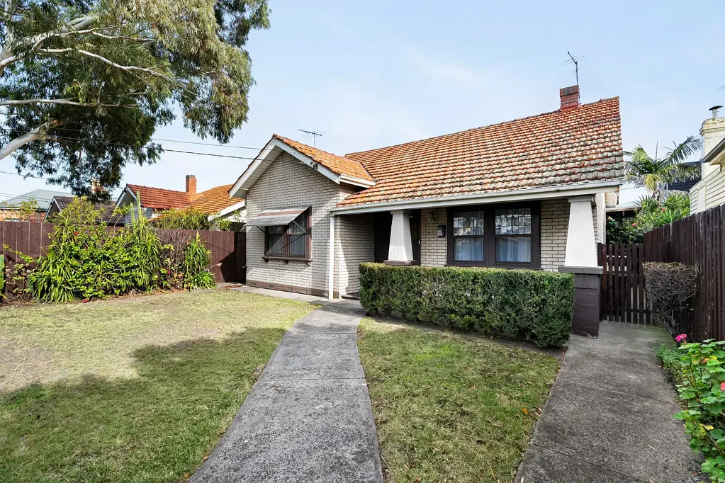 Coburg 3 Bedroom Endless Potential in Prime Coburg Location