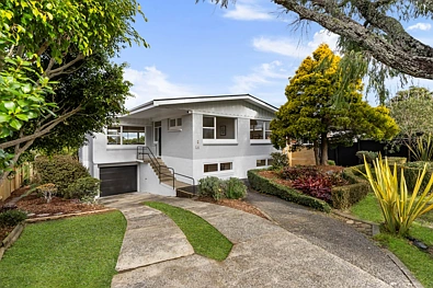 Hillcrest 5房  A Classic Reinvented  Family Living Reimagined