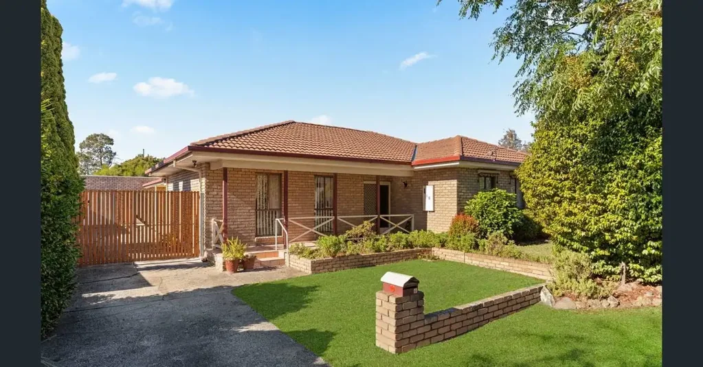 3 bedroom  house cranbourne