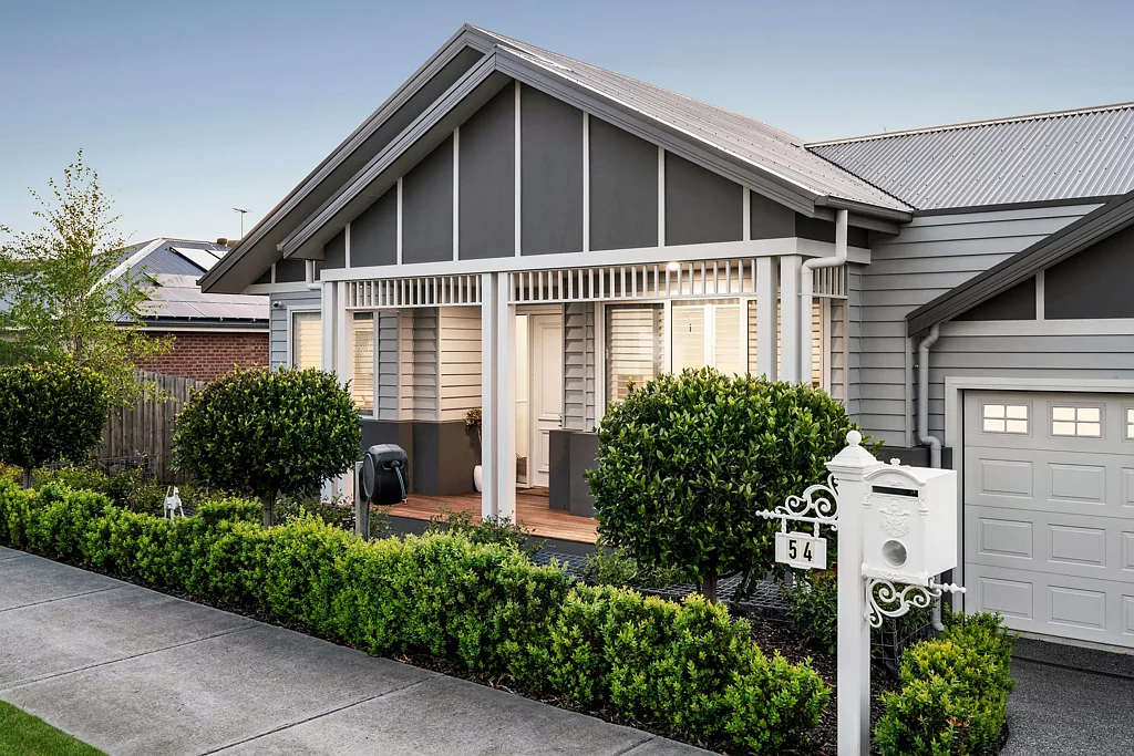 54 Majestic Drive, Highton, VIC 3216