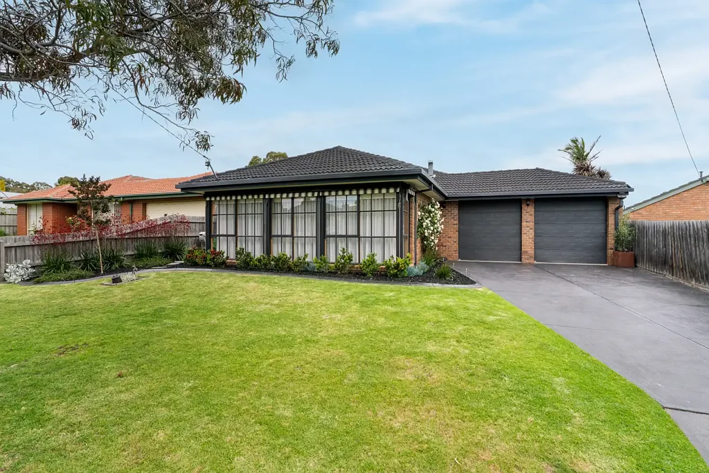6 Arthur Court, Skye, VIC 3977