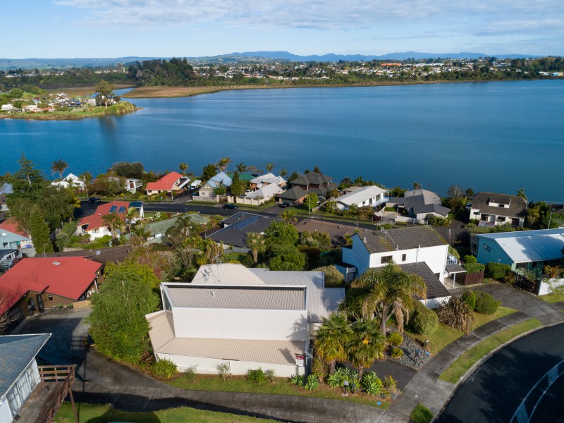 74 Haukore Street, Hairini, Tauranga, 3 rūma, 2 rūma horoi