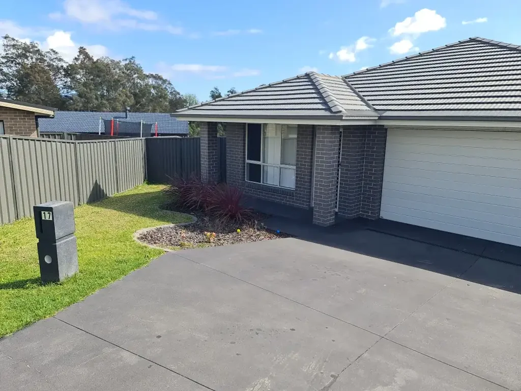 Spacious 4-Bedroom Home with Alfresco Entertaining in Quiet Location