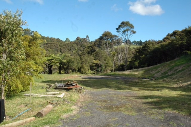 100 Grassmere Road, Henderson Valley, Auckland - Waitakere, 4 कमरे, 3 बाथरूम