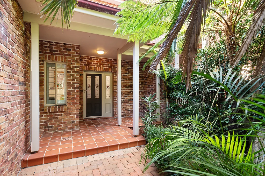 100 Denman Parade, Normanhurst, NSW 2076