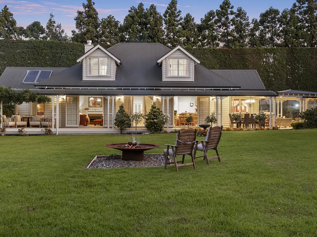 Katikati Spacious lifestyle, shedding and income