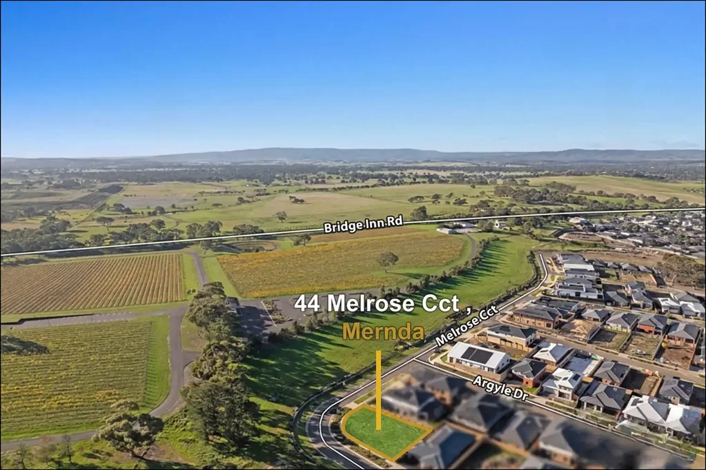 Mernda  Flat land | Overlooking Breathtaking Vineyard