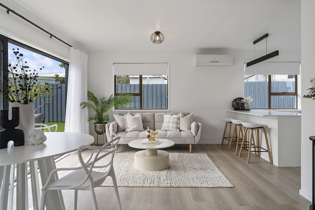 1/10 Statesman Street, Henderson, Waitakere City, Auckland