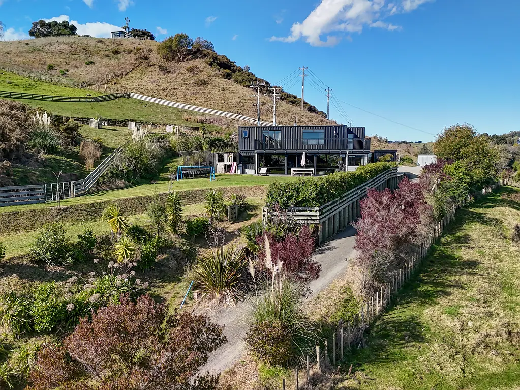 Durie Hill 3部屋 Unique container home with shed and studio