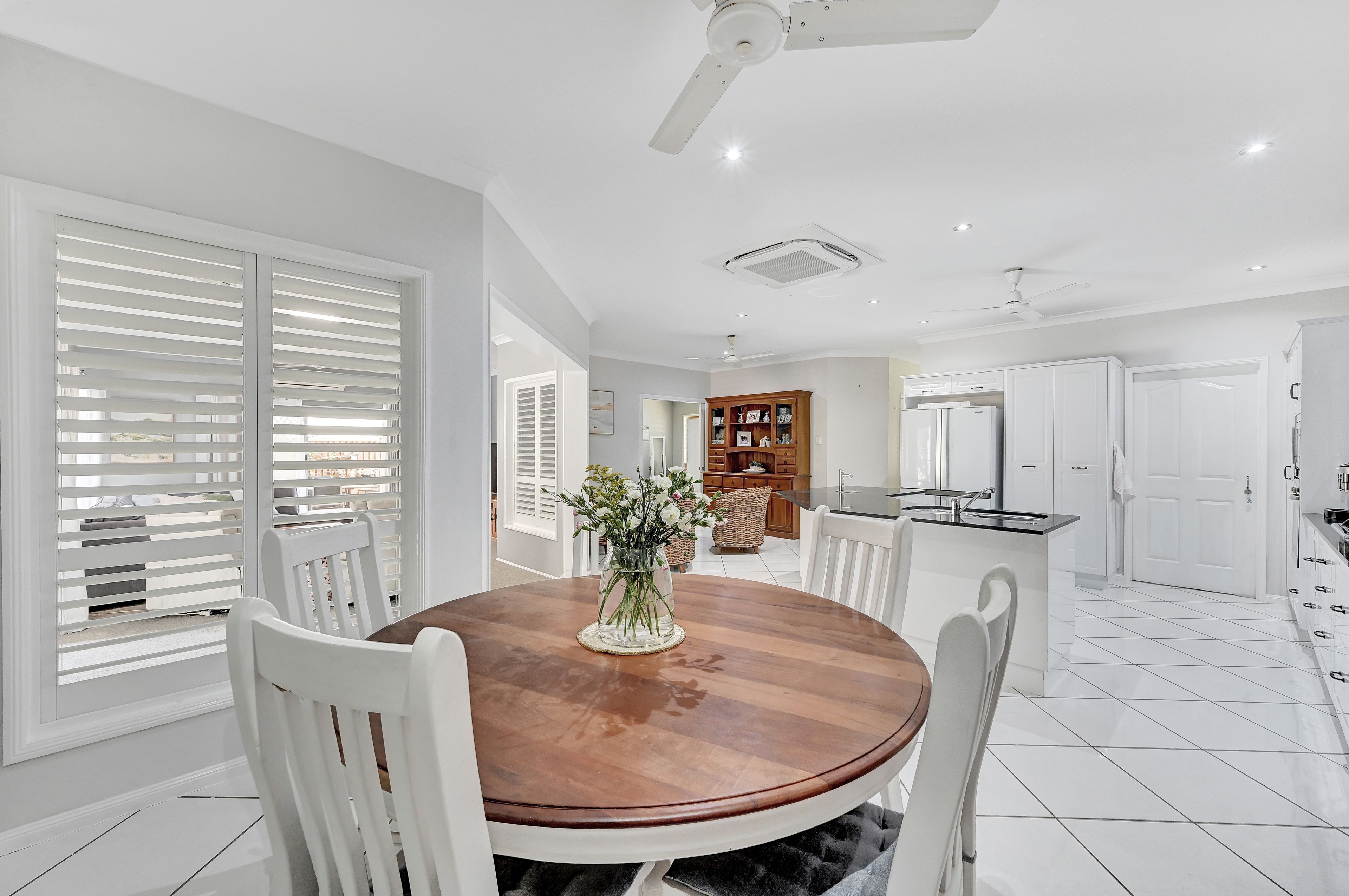 5 HOOK PL, BUSHLAND BEACH QLD 4818, 0 habitaciones, 0 baños, House