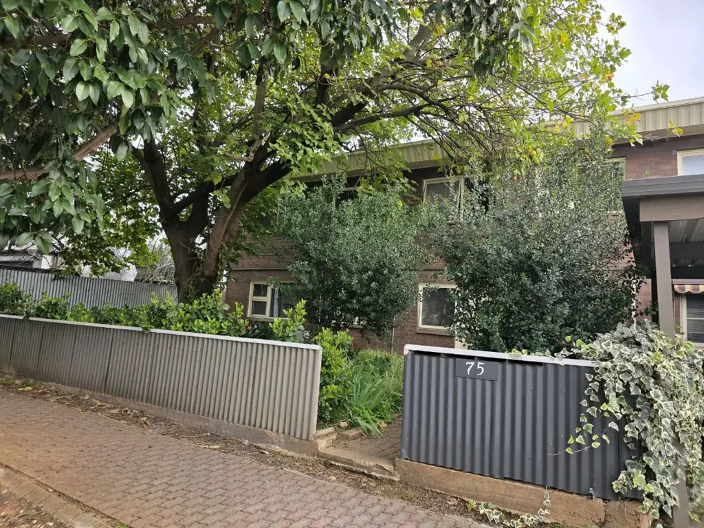 Hi, I'm a Peaceful Two-Bedroom Retreat with a Private large Courtyard