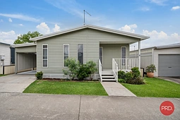 9/369 Pine Creek Way, Bonville