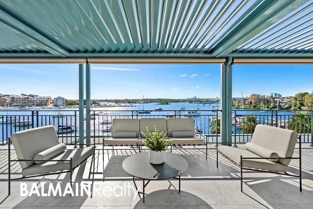 Rozelle 4Habitaciones Palatial North Facing Renovated Waterfront Penthouse Apartment set over 302sqm, Plus Triple Garaging, 2 Storerooms, and Optional Marina Berth