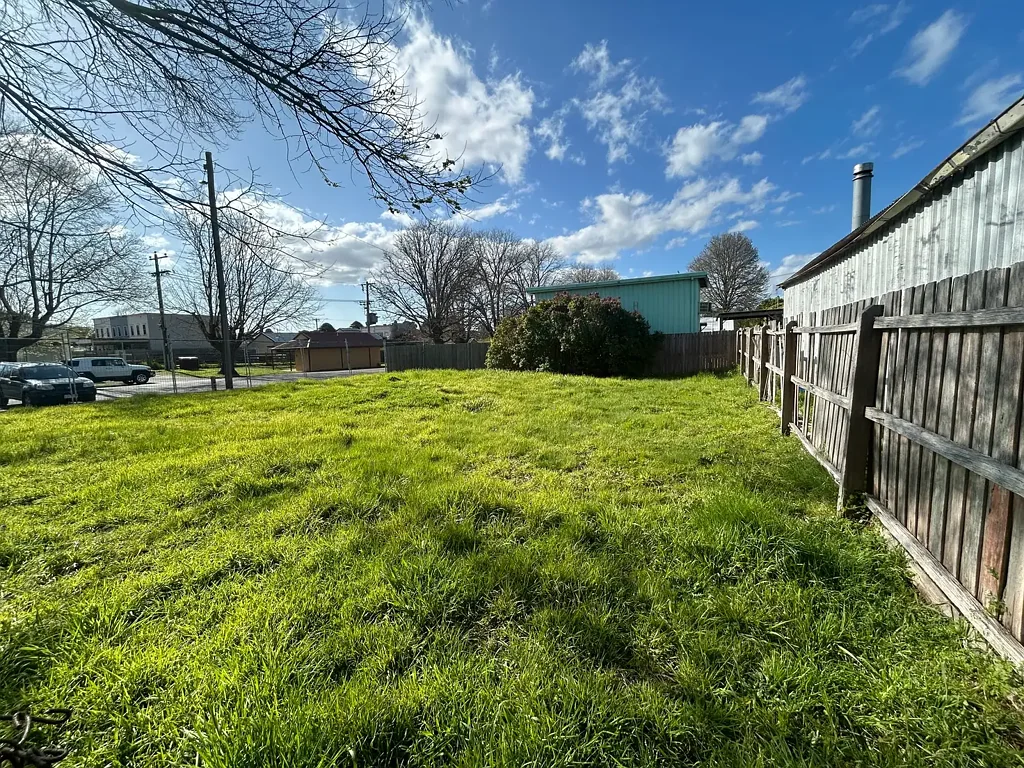 Trentham Build your Commercial Dream In Trentham!