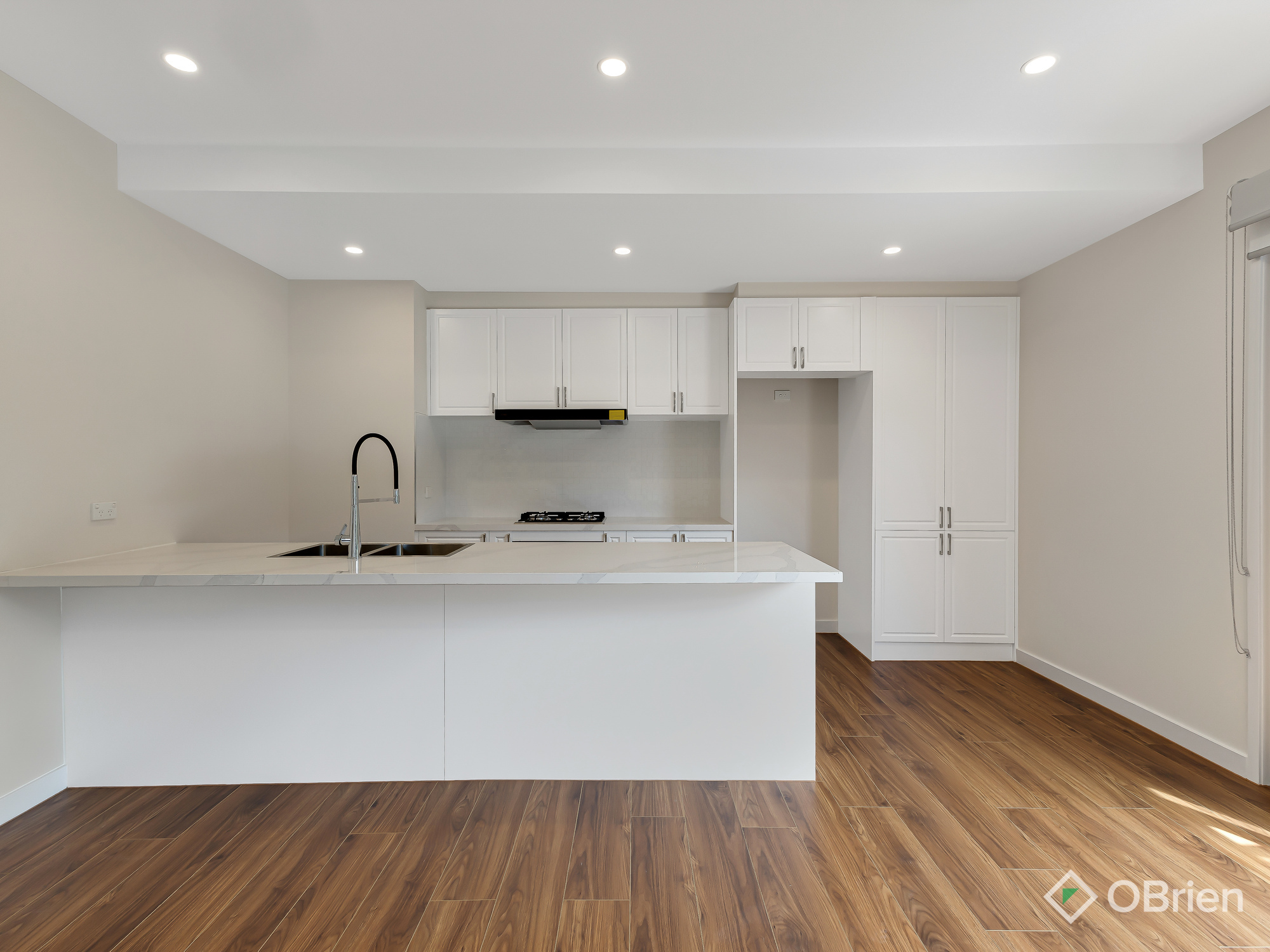 UNIT 2 15 EDINBURGH RD, BAYSWATER VIC 3153, 0房, 0浴, Townhouse