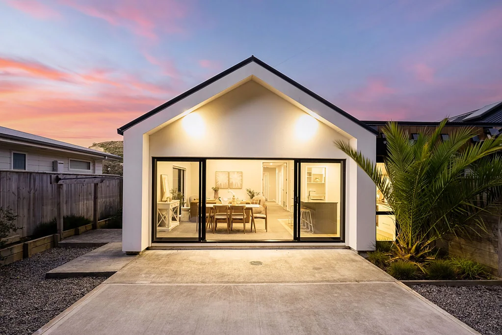 Whitby 3房  Simply Move In and Enjoy!