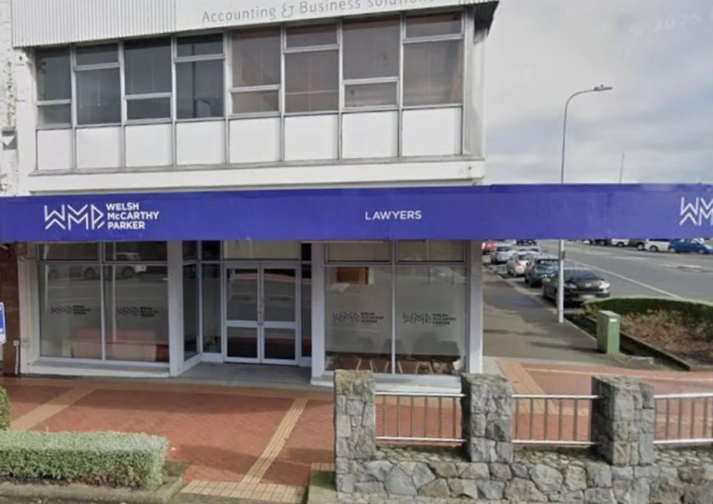 Stratford Prime Location - office or retail