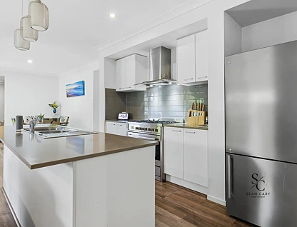 10 Black Beech Rd, Noosa Heads, Sunshine Coast, 4 ห้องนอน, 2 ห้องน้ำ, House