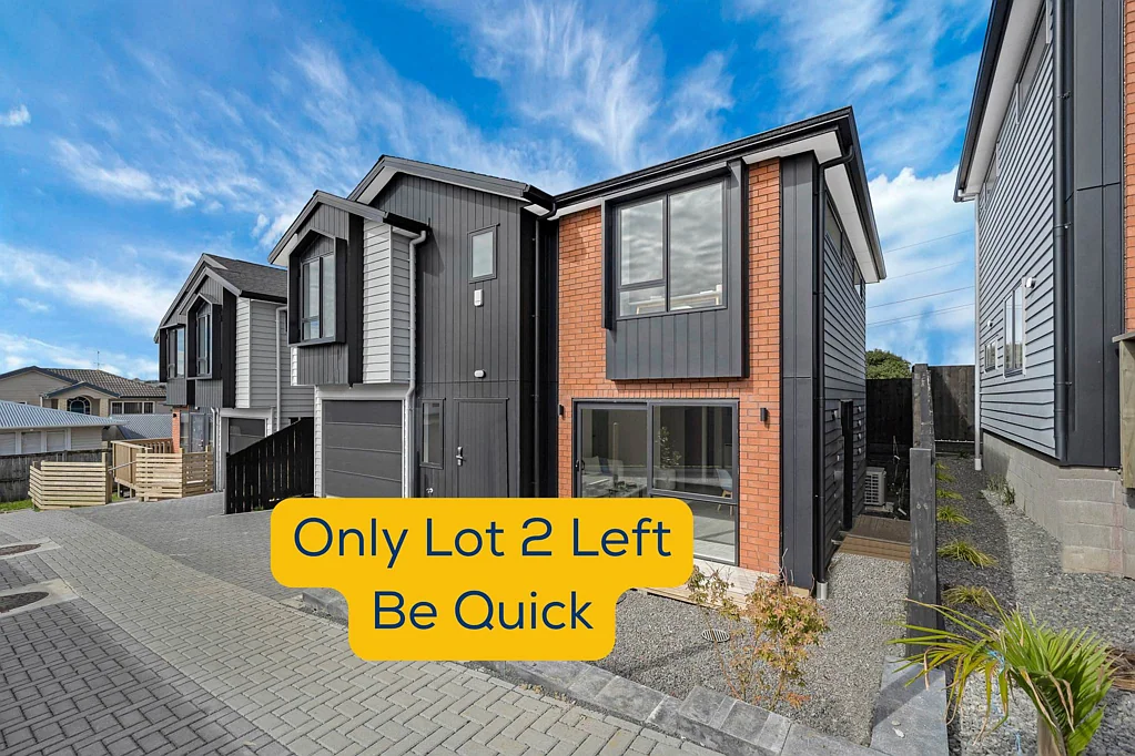 Mount Roskill 5 Bedroom Brand New Luxury Home – Mt Roskill