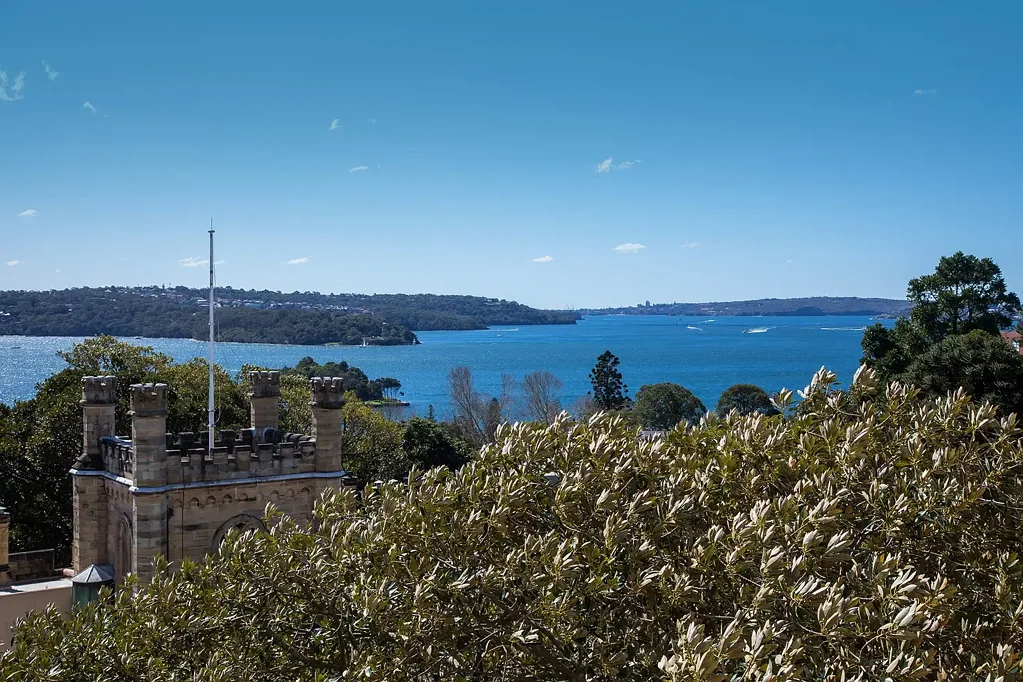 Darling Point 3 Bedroom ‘Winslow Gardens’ Two Adjacent Apartments With Spectacular Harbour Views