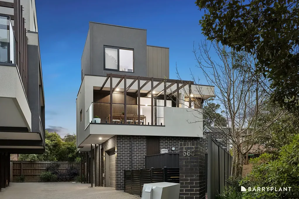Wantirna 2Kwarto Modern, Private & Effortless with Balcony Appeal