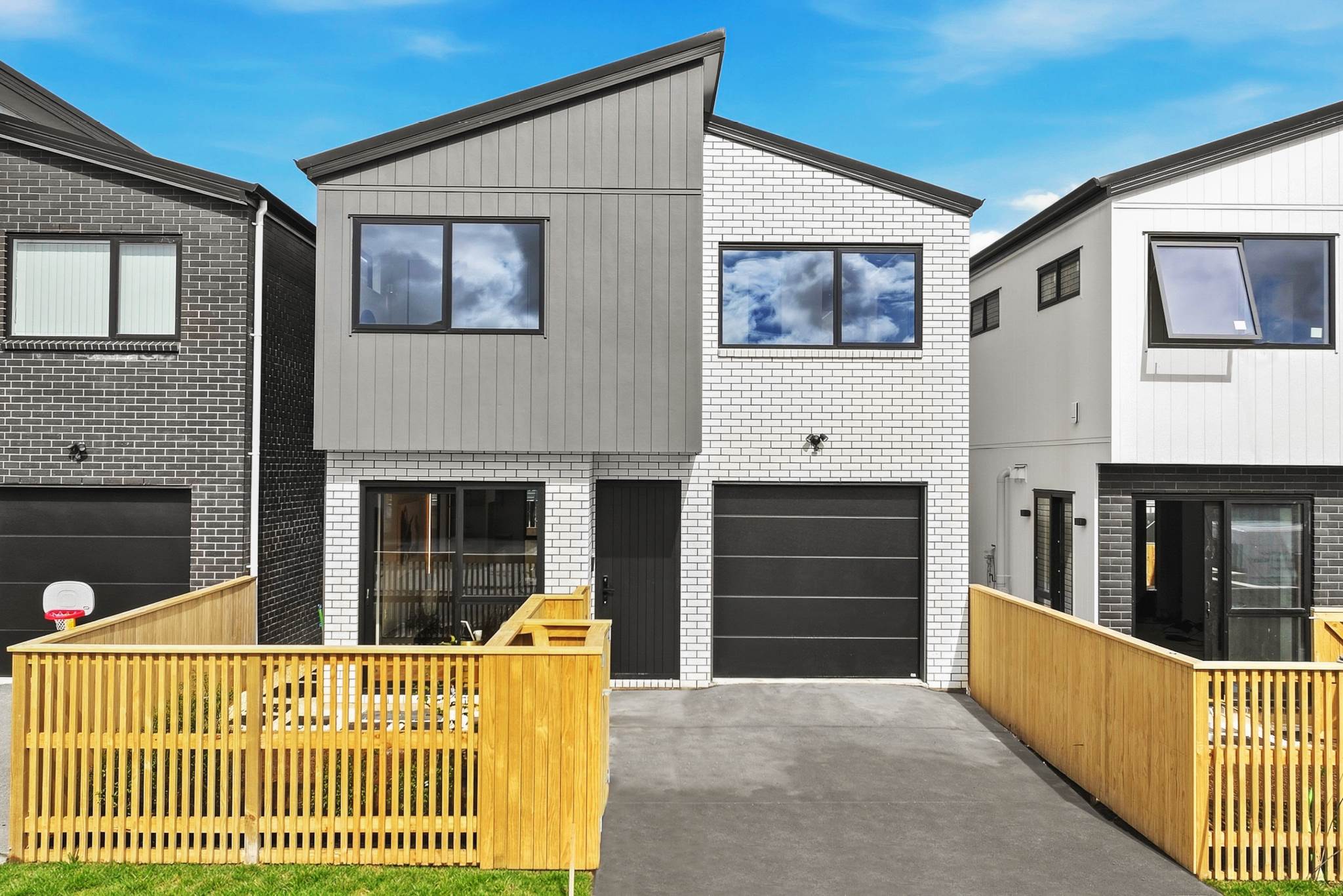 76 Picnic Point Road, Hobsonville, photo 2