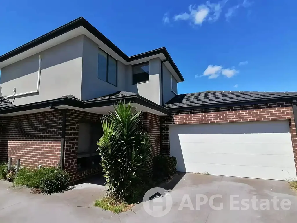 Furnished Spacious Family Home Minutes from Clayton Station, Monash Uni & Shops









Ask ChatGPT