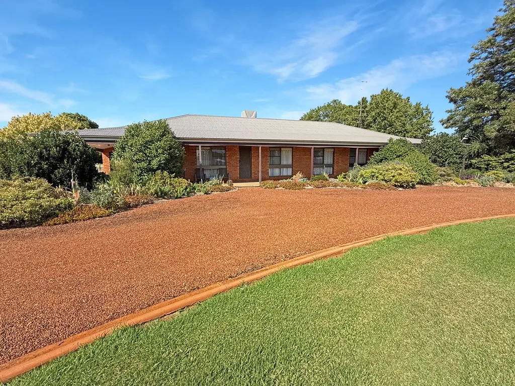 51 BORONIA ROAD, Leeton, NSW 2705