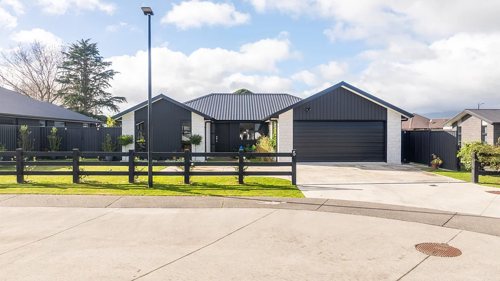 Matamata 4ห้องนอน Priced to move!