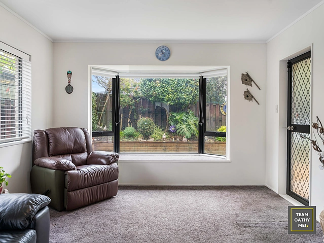 2/16 Wood Street, Papakura