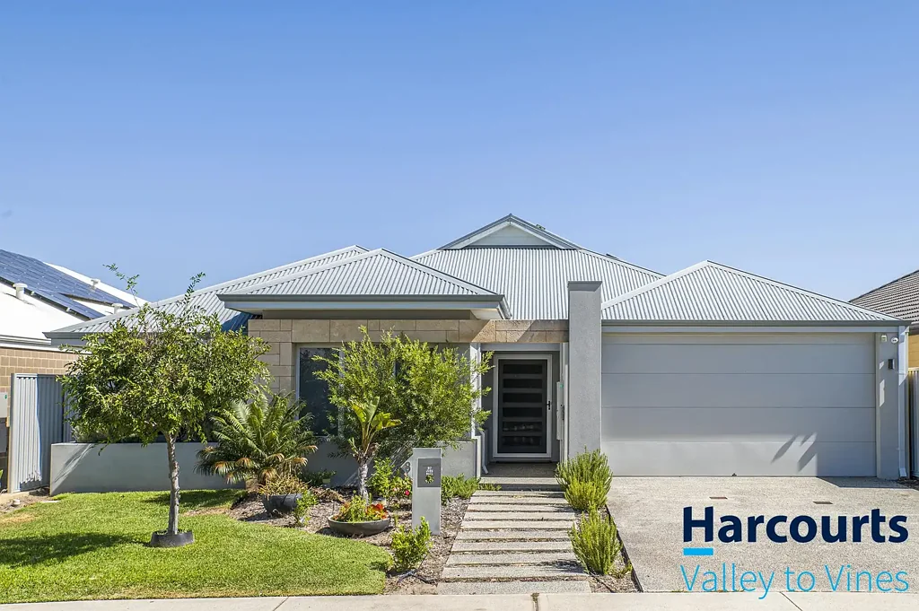 8 Lakefield Drive, Brabham, WA 6055