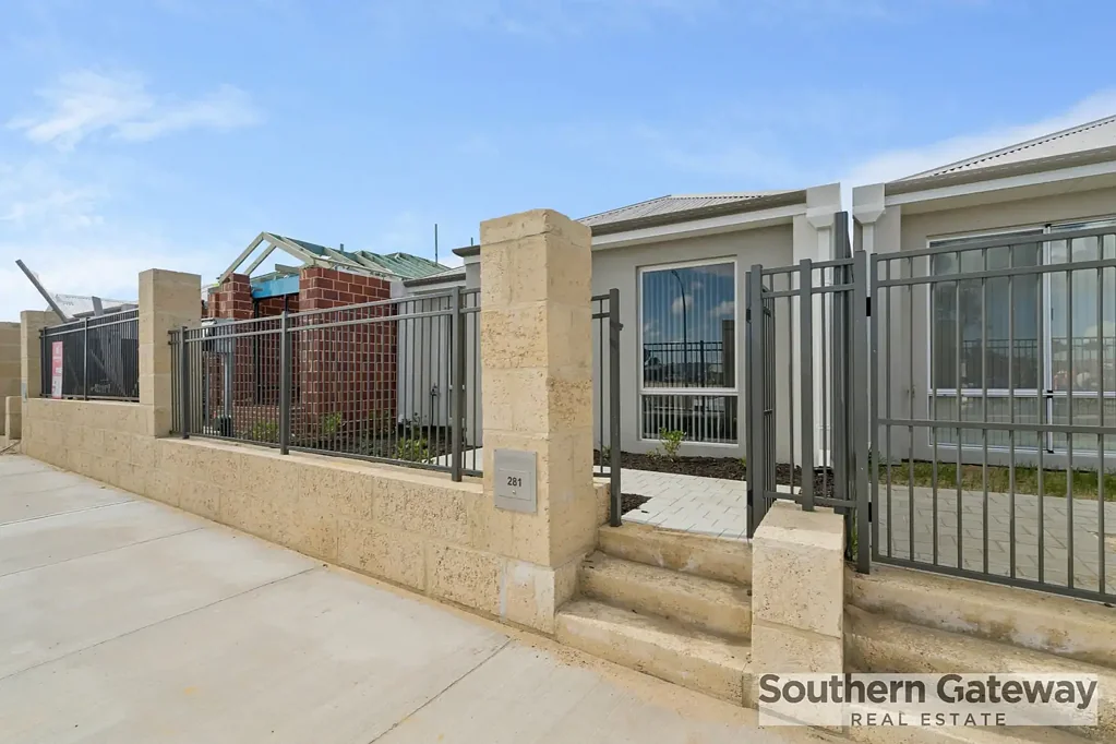 BRAND NEW MODERN LIVING